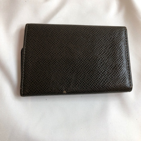 Louis Vuitton Brown Taiga 6 Rings Key Holder Sku#82663 - Picture 2 of 9